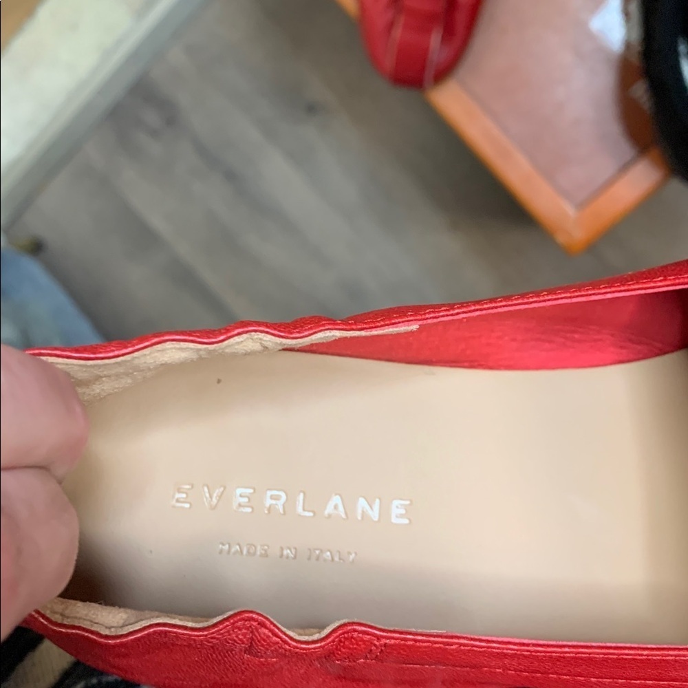 Everlane Made In Italy Vibrant Rose Red Leather Flats.         Size-9 - Picture 2 of 7